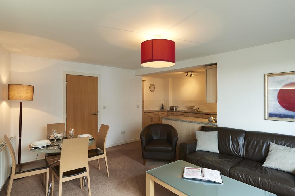 Fountain Court apartamentos - EQ2 Edimburgo Habitación foto